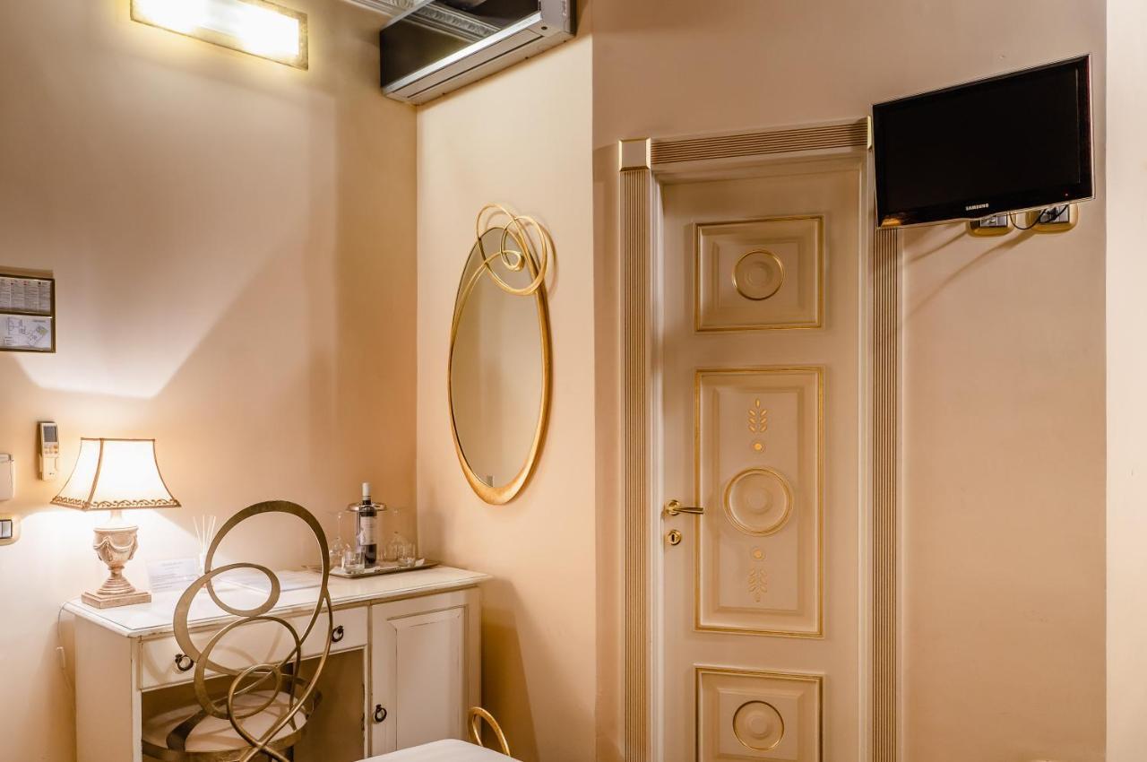 Del Sole-roma Piazza Di Spagna Ripetta 3* Rom
