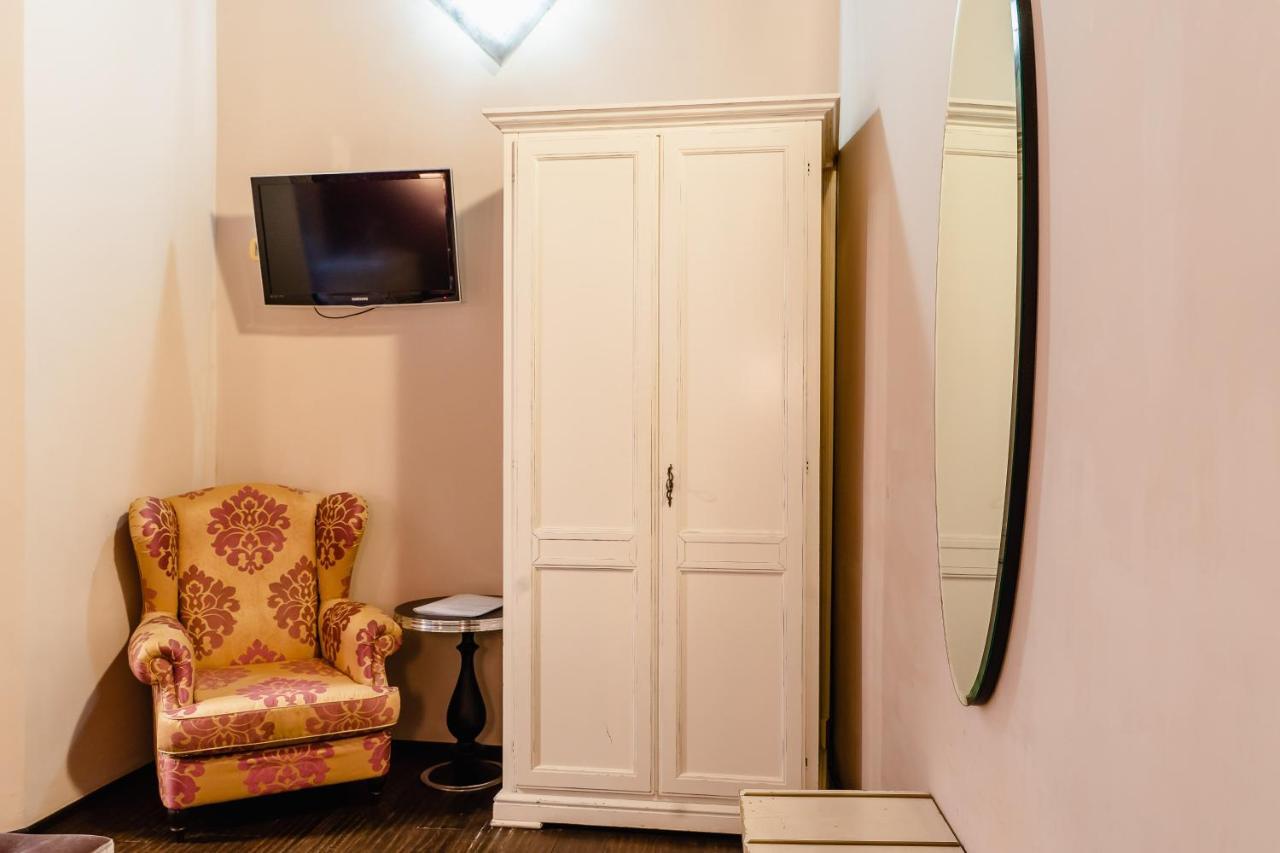 Gasthof Del Sole-roma Piazza Di Spagna Ripetta 3*